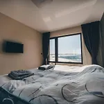 Apartament Luxury Near The Sea *