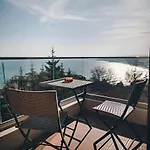 Апартамент Luxury Near The Sea *