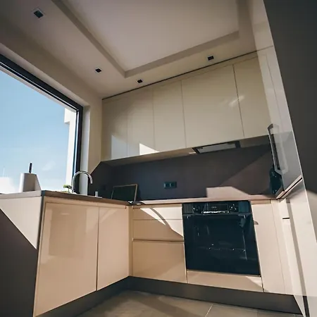 Apartment Luxury Near The Sea *