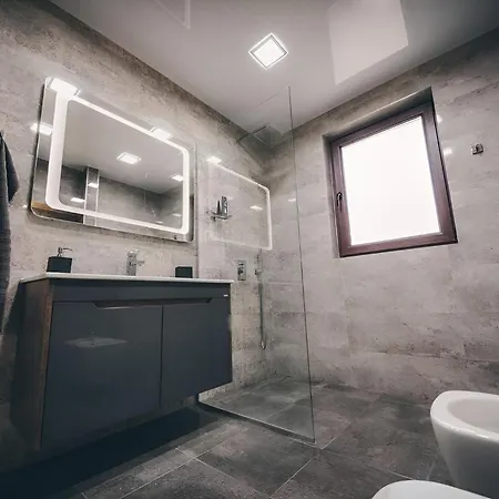 Luxury Near The Sea Apartment Varna